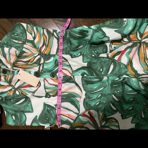 Wide leg belted jumpsuit size 4 - Picture 6 of 8